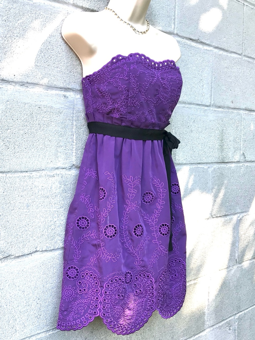 MINUET Purple Violet New With Tag Strapless Eyelet Party Dress Size Small NWT - Picture 16 of 16